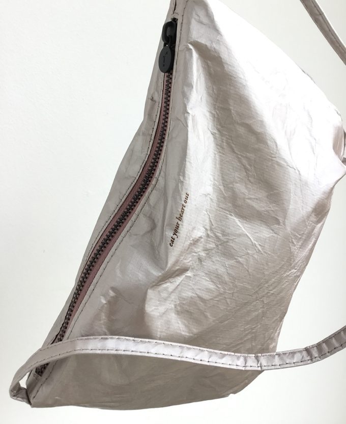 Tinne+Mia, cross body bag, dusty gold - Image 2