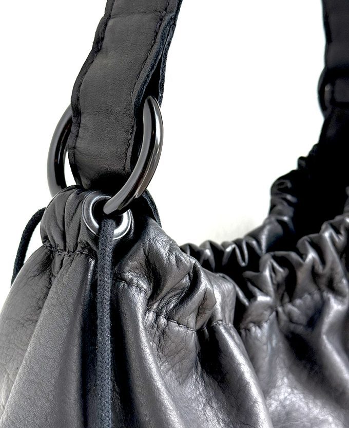 O*, pleated bag - black - Image 2