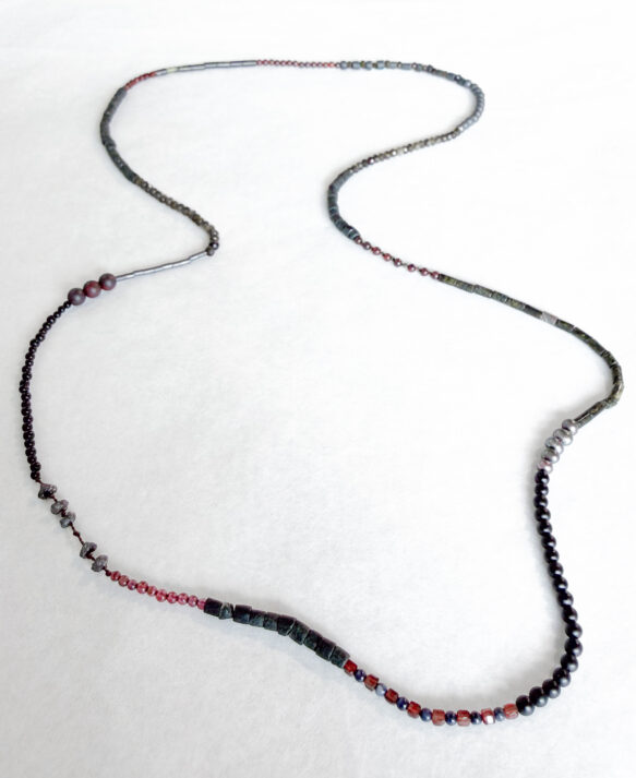 nolda vrielink, beaded necklace / + colors